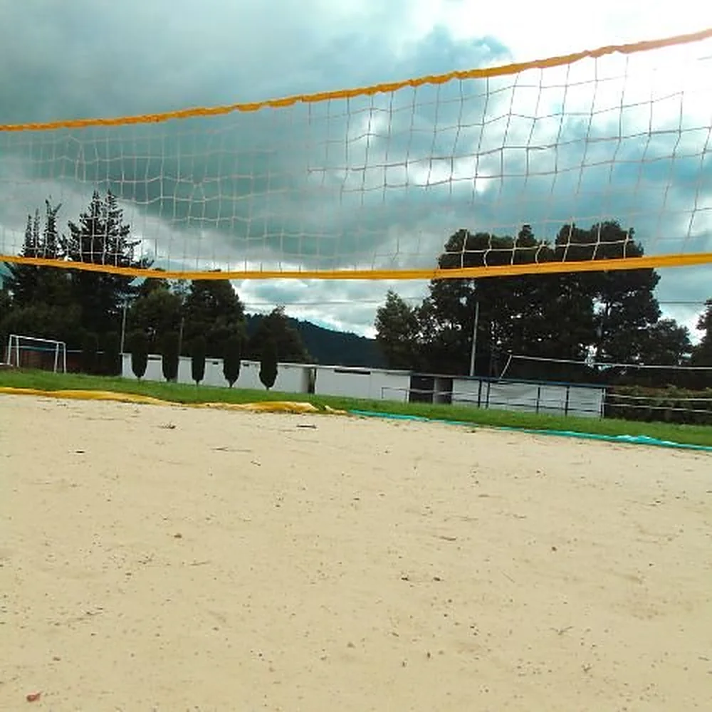 Cancha de voleibol de arena en la sede Chía
